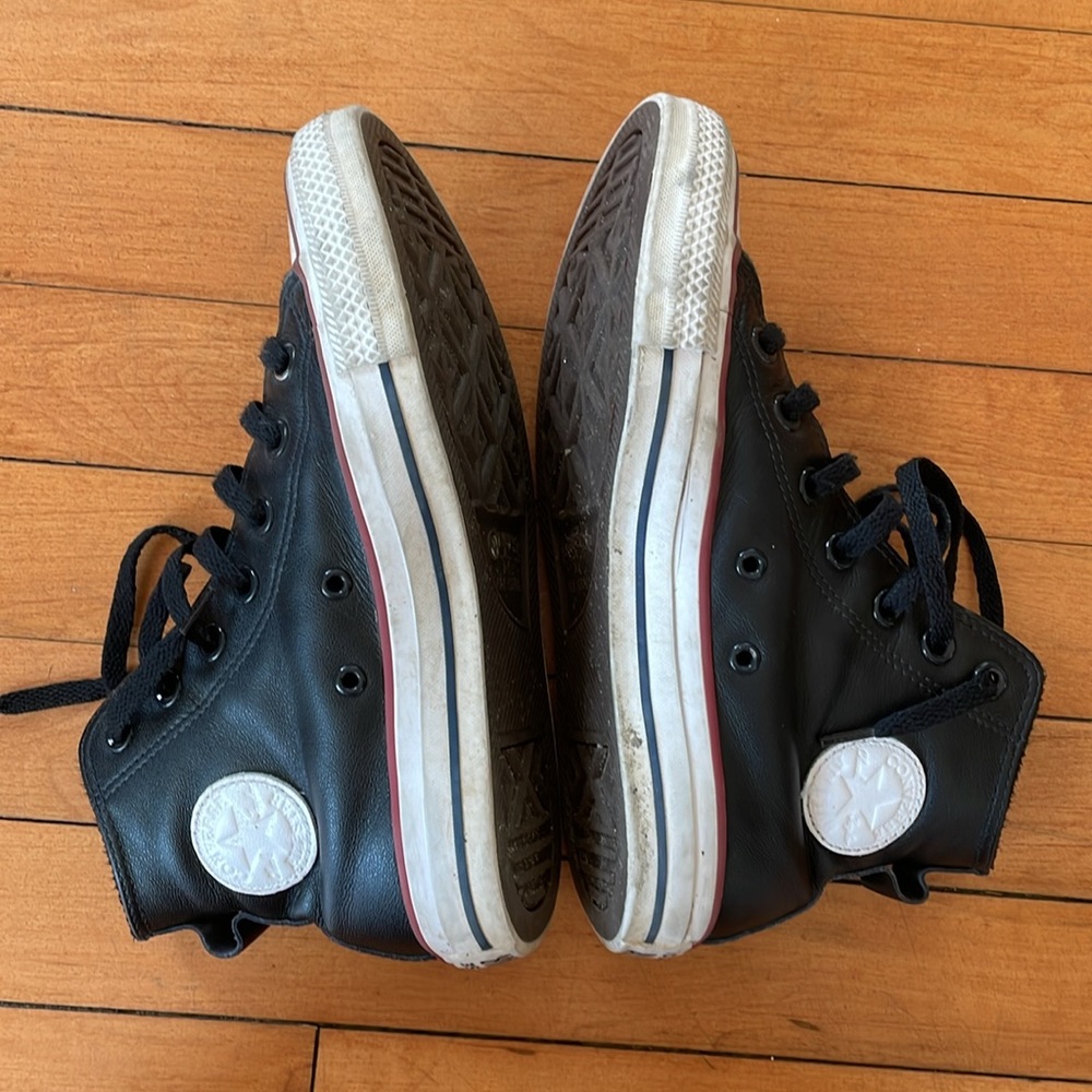 Converse All Star Black Leather Luxe fleece lined sneakers Mens 4 Women’s 6 - Picture 5 of 9